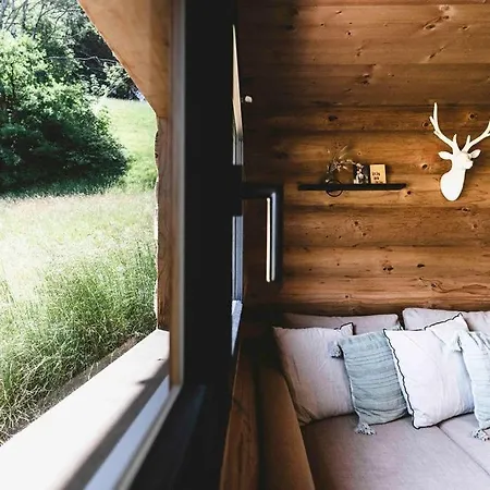 Chalet Maiensäss, Berghütte Chlara - Autark, Voll Ausgestattet, Ressourcen Begrenzt *
