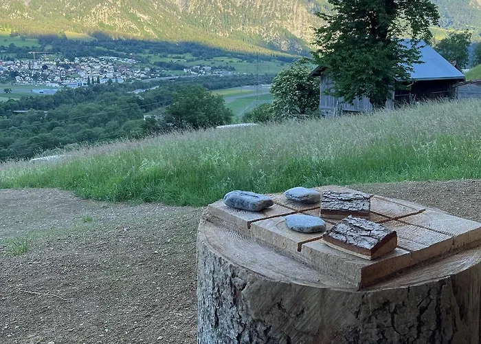 Maiensaess, Berghuette Chlara - Autark, Voll Ausgestattet, Ressourcen Begrenzt * Untervaz