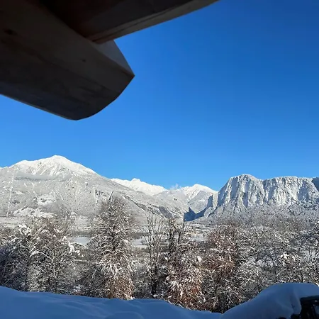 Maiensaess, Berghuette Chlara - Autark, Voll Ausgestattet, Ressourcen Begrenzt * Untervaz