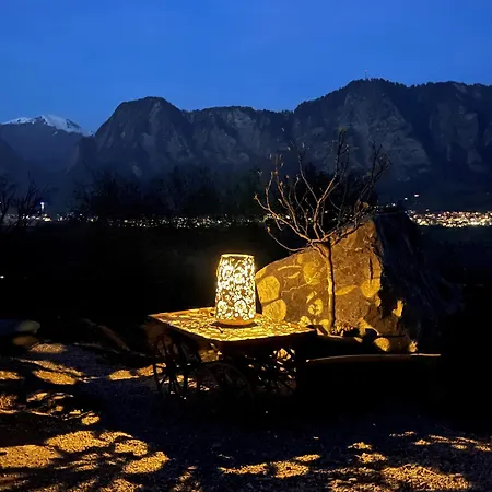 Chalet Maiensaess, Berghuette Chlara - Autark, Voll Ausgestattet, Ressourcen Begrenzt