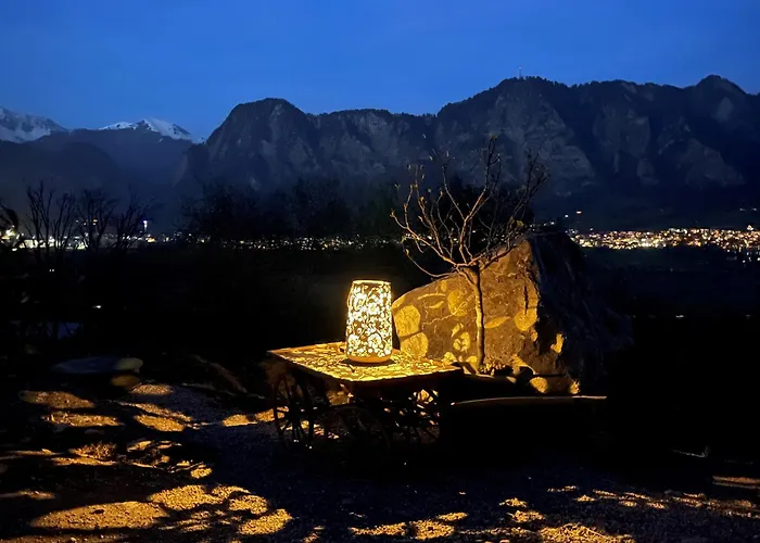 Chalet Maiensäss, Berghütte Chlara - Autark, Voll Ausgestattet, Ressourcen Begrenzt