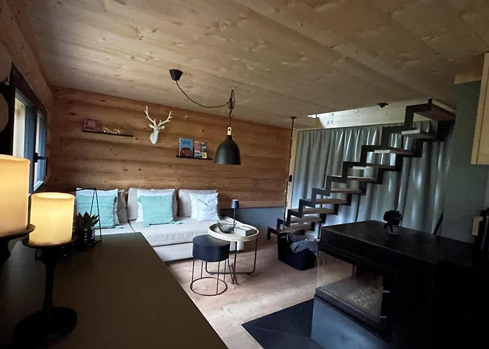 Chalet Maiensäss, Berghütte Chlara - Autark, Voll Ausgestattet, Ressourcen Begrenzt Untervaz