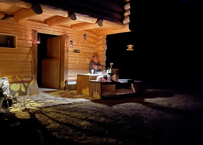 Maiensäss, Berghütte Chlara - Autark, Voll Ausgestattet, Ressourcen Begrenzt *