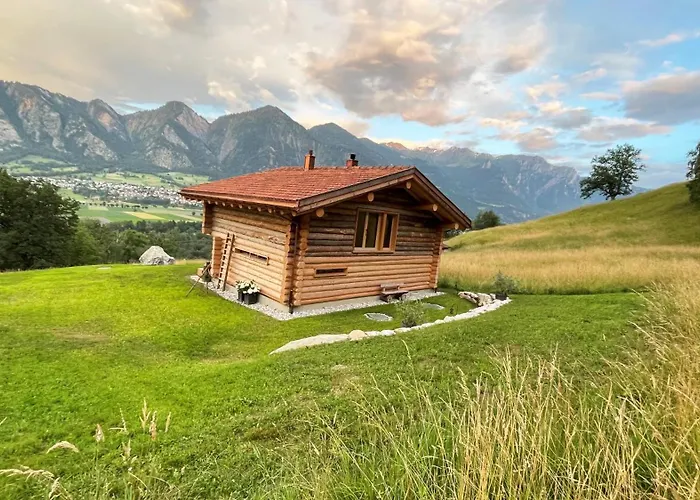 Maiensäss, Berghütte Chlara - Autark, Voll Ausgestattet, Ressourcen Begrenzt Untervaz